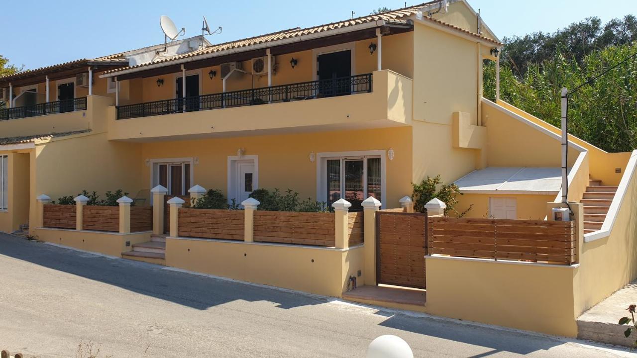Helen Apartments & Studios Agios Stefanos Avliotes  Eksteriør bilde