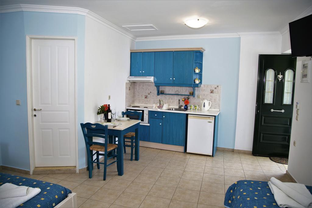 Helen Apartments & Studios Agios Stefanos Avliotes  Eksteriør bilde