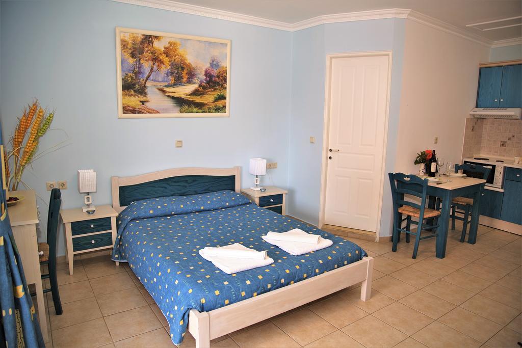Helen Apartments & Studios Agios Stefanos Avliotes  Eksteriør bilde