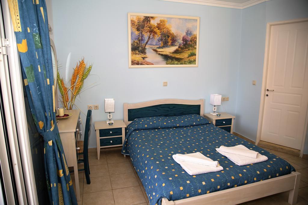 Helen Apartments & Studios Agios Stefanos Avliotes  Eksteriør bilde